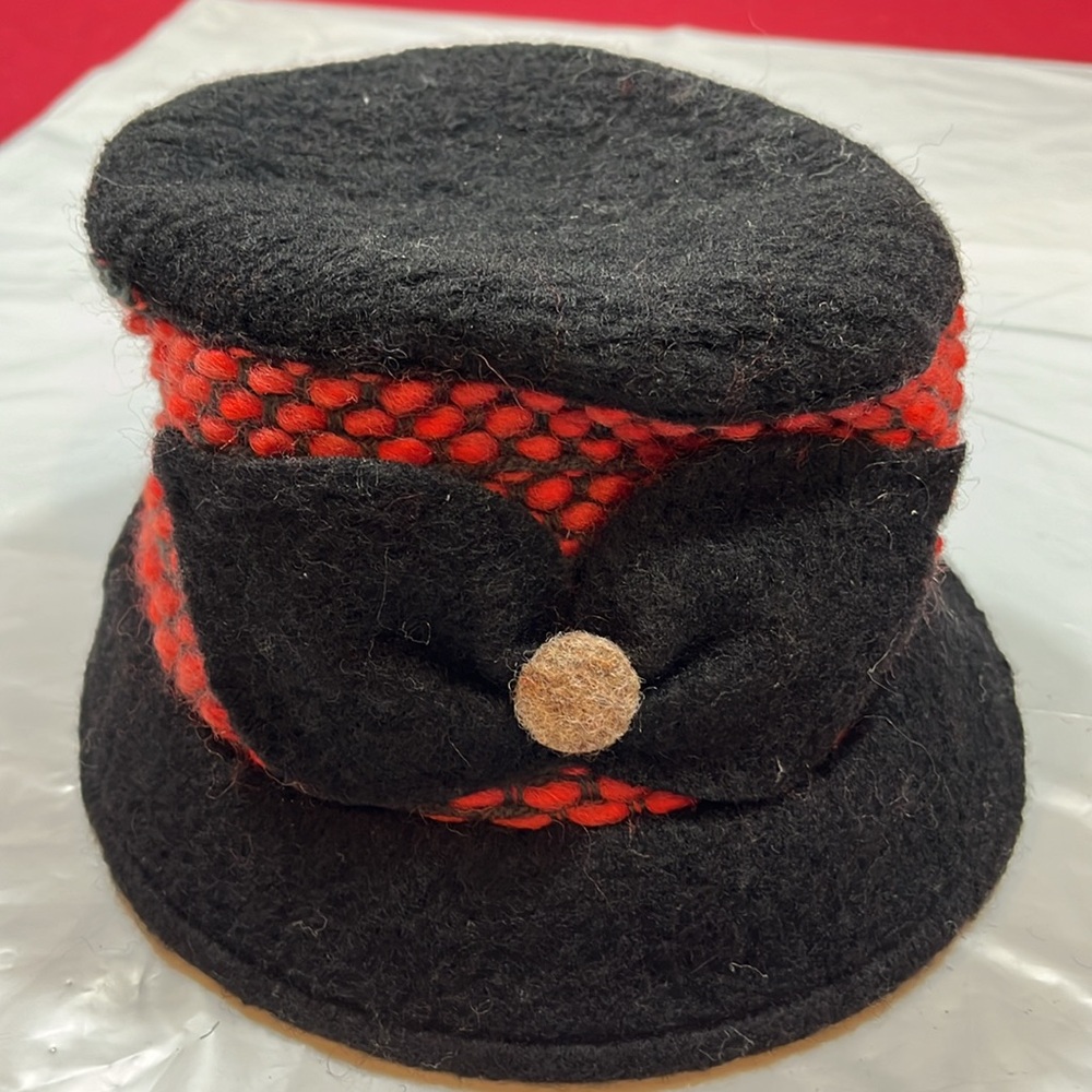 Wool Blend BLACK RED 3D knit BUCKET HAT CREATIVA Made in ITALY BLACK BOW winter